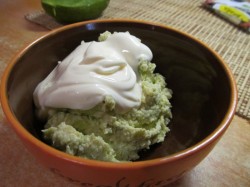 Паста из авокадо для бутербродов - шаг 9