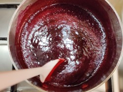 Пастила из черной смородины в домашних условиях - шаг 6 Пастила из черной смородины в домашних условиях - шаг 6