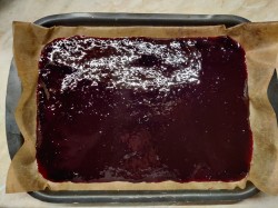 Пастила из черной смородины в домашних условиях - шаг 8 Пастила из черной смородины в домашних условиях - шаг 8