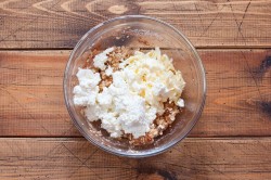 Печенье из творога и овсяных хлопьев - шаг 3 Печенье из творога и овсяных хлопьев - шаг 3