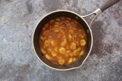 Песочный пирог с пьяными бананами и шоколадным муссом - шаг 2 Песочный пирог с пьяными бананами и шоколадным муссом - шаг 2