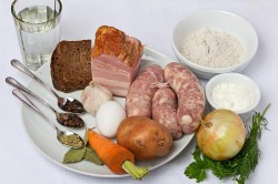 Польский суп журек в хлебе - шаг 1 Польский суп журек в хлебе - шаг 1