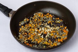 Польский суп журек в хлебе - шаг 5 Польский суп журек в хлебе - шаг 5