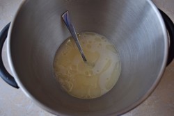 Мини пицца в духовке - шаг 3