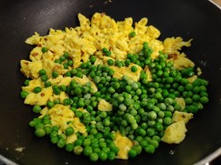 Рис с яйцом по китайски - шаг 9 Рис с яйцом по китайски - шаг 9