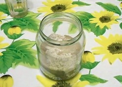 Закваска из ржаной муки для кваса - шаг 1