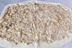 Рулет из лаваша с фаршем запеченный в духовке - шаг 3