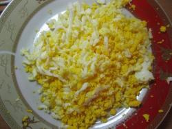 Рулет из лаваша с сыром и зеленым луком - шаг 2