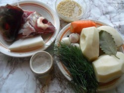 Рыбный суп уха из леща - шаг 1 Рыбный суп уха из леща - шаг 1