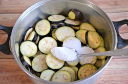 Салат Десятка на зиму из баклажанов или Десяточка - шаг 4