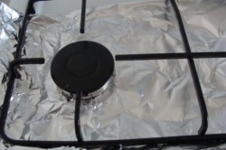 Салат из баклажанов и перца с зеленым луком и кинзой - шаг 2 Салат из баклажанов и перца с зеленым луком и кинзой - шаг 2