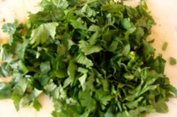 Салат из баклажанов и перца с зеленым луком и кинзой - шаг 10 Салат из баклажанов и перца с зеленым луком и кинзой - шаг 10