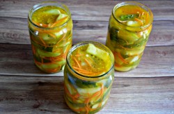 Салат из кабачков с огурцами на зиму - шаг 9 Салат из кабачков с огурцами на зиму - шаг 9