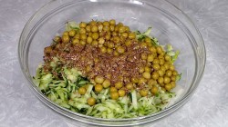 Салат из молодой капусты с огурцами, шпинатом и зеленью - шаг 8