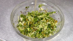 Салат из молодой капусты с огурцами, шпинатом и зеленью - шаг 9