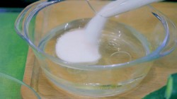 Салат из огурцов с морковью по-корейски на зиму - шаг 2