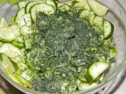 Салат из переросших огурцов на зиму - шаг 4 Салат из переросших огурцов на зиму - шаг 4