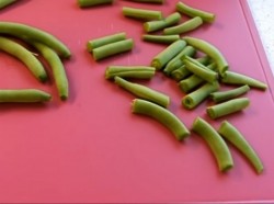 Салат из спаржевой фасоли на зиму - шаг 2 Салат из спаржевой фасоли на зиму - шаг 2