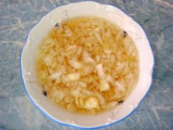 Салат Мимоза классический с консервой - шаг 3