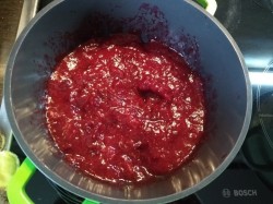 Сбитень клюквенный - шаг 4 Сбитень клюквенный - шаг 4