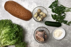 Сэндвич с тунцом и яйцом - шаг 1