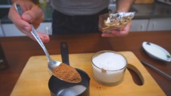 Шикарный торт из пряников с бананами - шаг 11