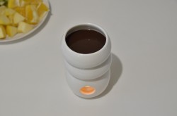 Шоколадное фондю в домашних условиях - шаг 7