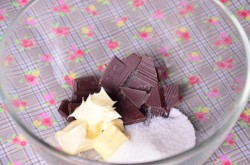 Шоколадное суфле горячий десерт - шаг 3 Шоколадное суфле горячий десерт - шаг 3