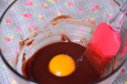 Шоколадное суфле горячий десерт - шаг 4 Шоколадное суфле горячий десерт - шаг 4