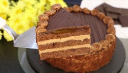 Шоколадный торт с миндальной мукой Прага - шаг 21