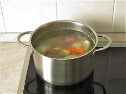 Холодец из курицы с желатином - шаг 5