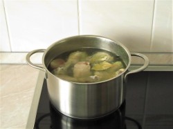 Холодец из курицы с желатином - шаг 6