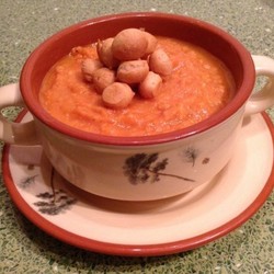 Суп-пюре из нута и томатов