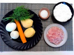 Суп с куриными фрикадельками и клецками - шаг 1 Суп с куриными фрикадельками и клецками - шаг 1