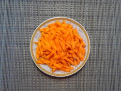 Суп с куриными фрикадельками и клецками - шаг 3 Суп с куриными фрикадельками и клецками - шаг 3