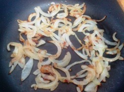 Суп с рисом и морковью из рыбной консервы - шаг 4 Суп с рисом и морковью из рыбной консервы - шаг 4