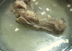 Суп харчо с говядиной, помидорами, зеленью и рисом - шаг 1 Суп харчо с говядиной, помидорами, зеленью и рисом - шаг 1