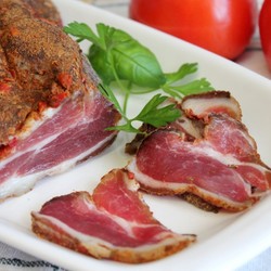 Свиная бастурма с тмином