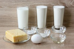 Сырные лепешки на кефире на сковороде - шаг 1