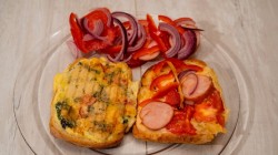 Закрытая пицца - омлет с сыром и полукопченой колбасой - шаг 20 Закрытая пицца - омлет с сыром и полукопченой колбасой - шаг 20