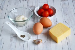 Тарталетки с помидорами и сыром - шаг 2