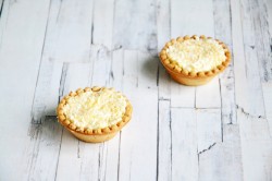 Тарталетки с помидорами и сыром - шаг 8