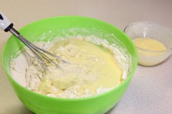 Тесто для ватрушек на сухих дрожжах - шаг 8