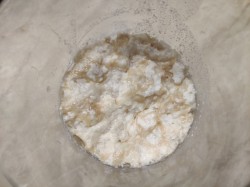 Тесто на сухом молоке на пирожки - шаг 4 Тесто на сухом молоке на пирожки - шаг 4