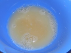 Тонкие бабушкины блины на молоке - шаг 3