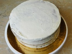 Бисквитный торт с бананами - шаг 12