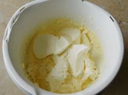 Бисквитный торт с бананами - шаг 13