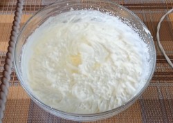 Торт Дрова под снегом без яиц - шаг 12