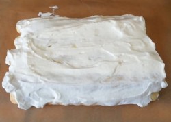 Торт Дрова под снегом без яиц - шаг 15