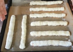 Торт Дрова под снегом без яиц - шаг 8